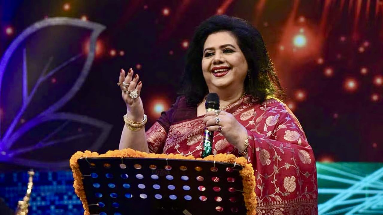 সুরের মূর্ছনা, মুগ্ধতা ছড়ালেন রুনা লায়লা